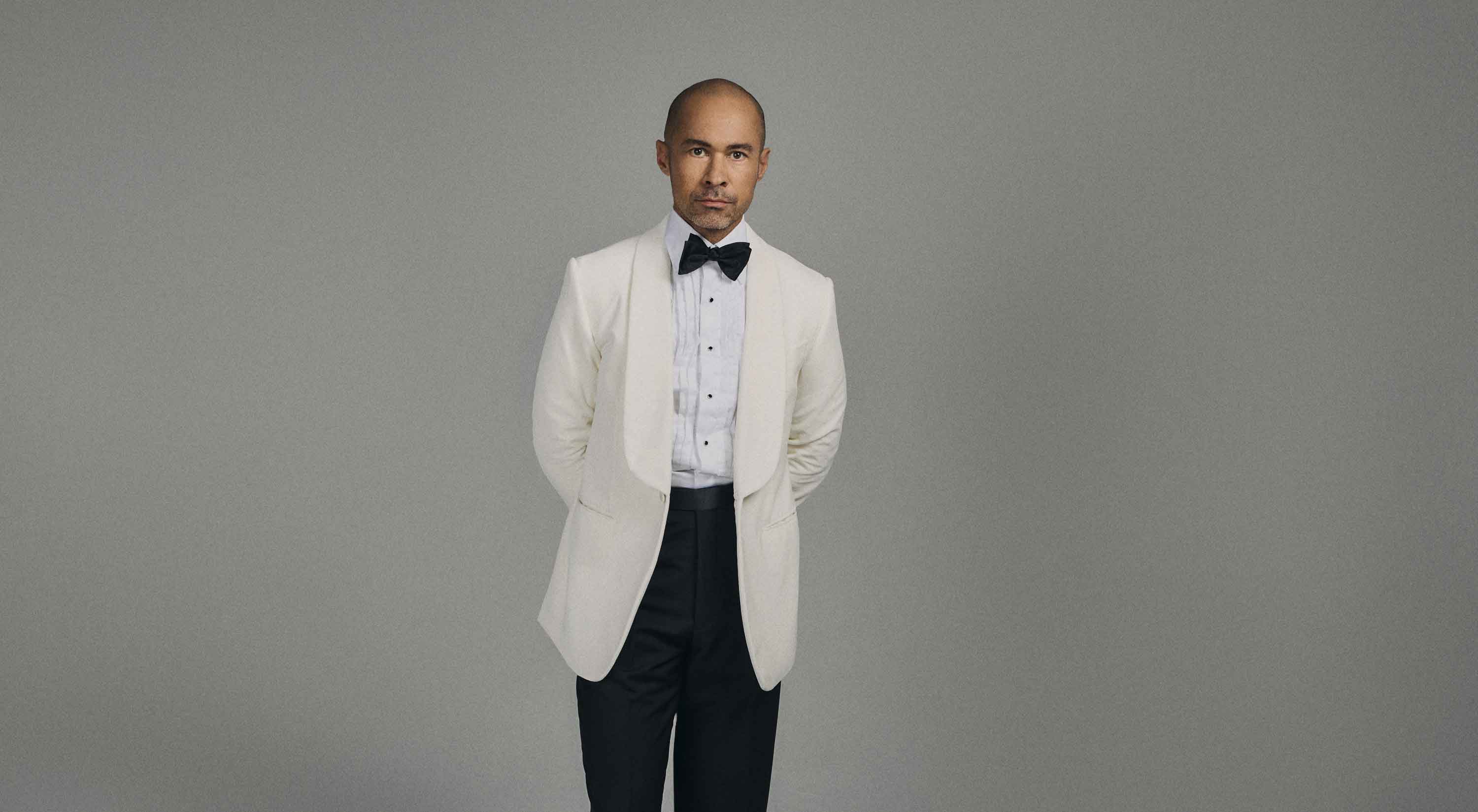 Le smoking n’est pas toujours noir